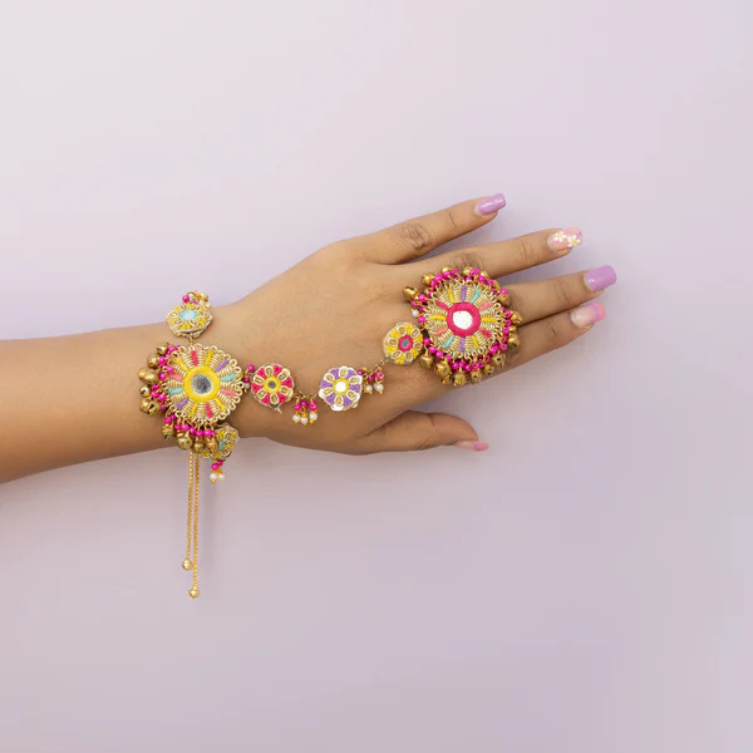 Hand Accessories