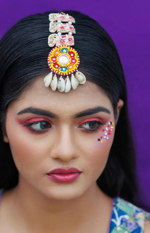 MANYAVATI Tikka