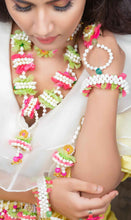 Daisy Handcrafted Floral Embroidered Bridal Jewelry Set