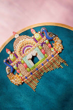 Hawa Mahal Embroidered Hair Accessories (1pcs)