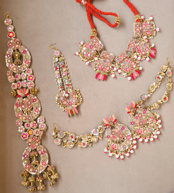 Elegant Pink and Gold Crystal Embellished Jewelry Set with Floral Design and Tassel Accents