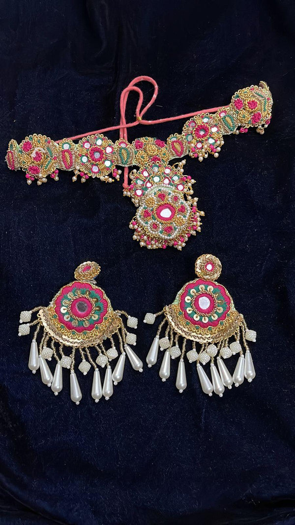 Elegant Golden Choker with Pink Accents and Matching Earrings FeaturingWhite Tassel Drops