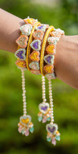Ritu Bangles (set of 5,one hand)
