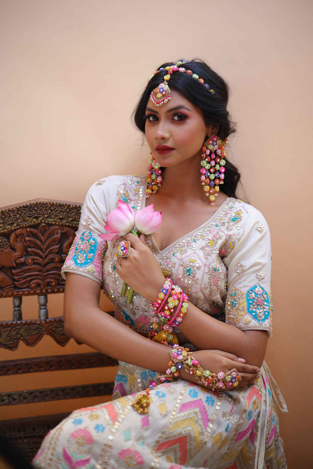Arnika (earrings+earchain+sheeshpatti+bangles+haathful with kaleeras)