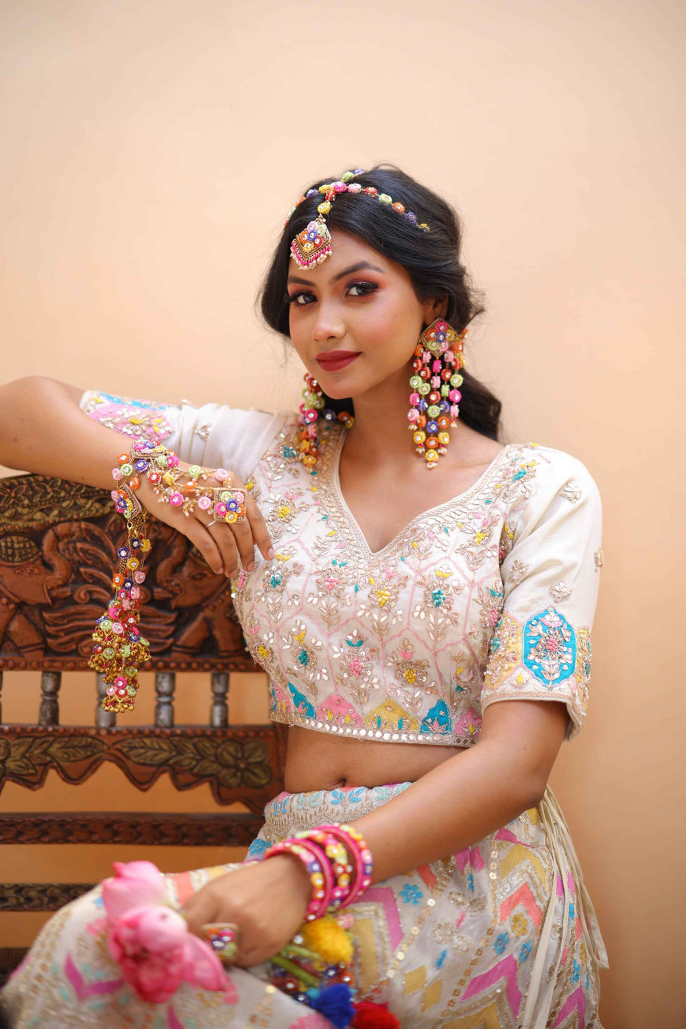 Arnika (earrings+earchain+sheeshpatti+bangles+haathful with kaleeras)
