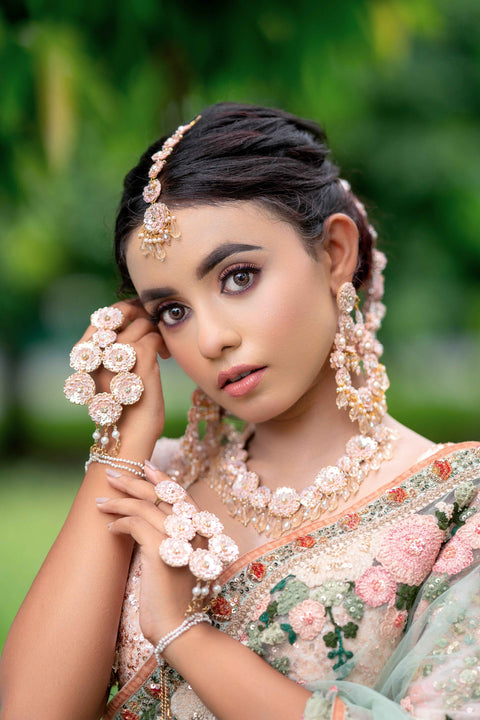 Amrita (Necklace+Earrings+Earchain+Tikka+Haathful)