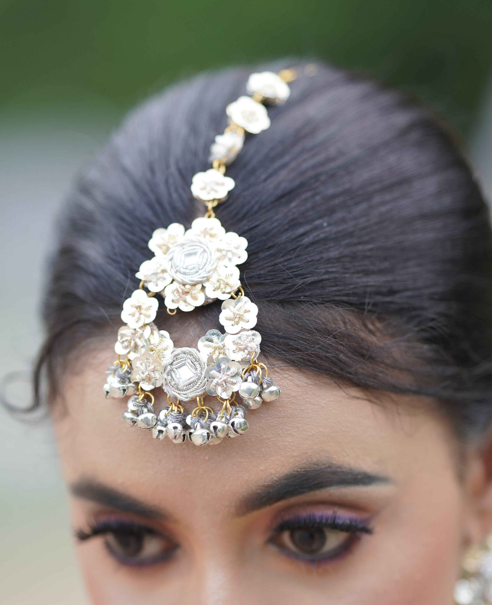 Shuvangi Maangtikka