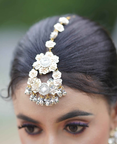 Shuvangi Maangtikka