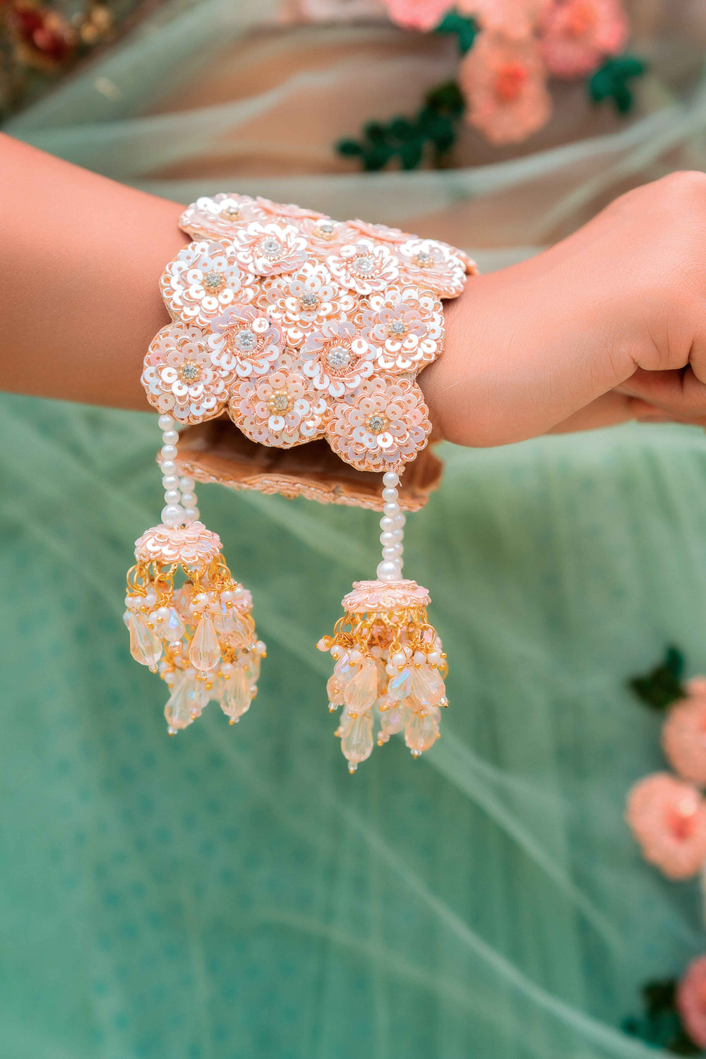 Amrita Handcuff